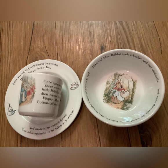 Vintage Wedgwood Beatrix Potter Designs Peter Rabbit Teacup and Bowl Child Set - Picture 13 of 15